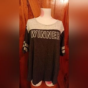 🆓 With $25 Dollar Purchase! **NWOT**Old Navy top